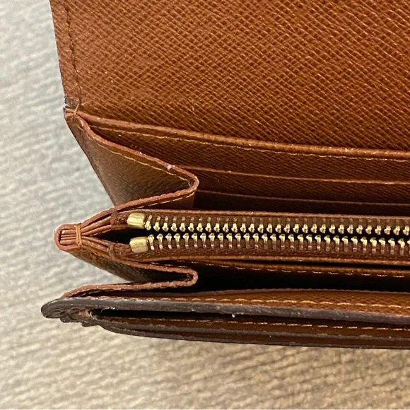 π Louis Vuitton Sarah Long Wallet Authentic - Picture 9 of 14